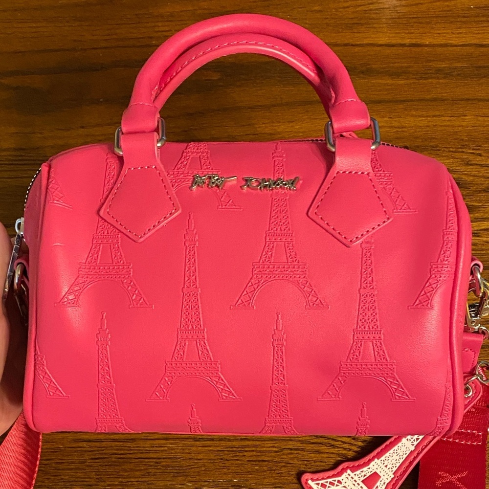 Betsey Johnson Pink Mini Duffel Crossbody Bag Eiffel Tower Paris Barrel Purse - Picture 2 of 13